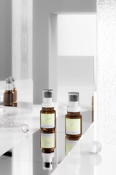 Premium Perfume Cosmetics Glass Spray Bottles With Elegant Labels And Design 3d model