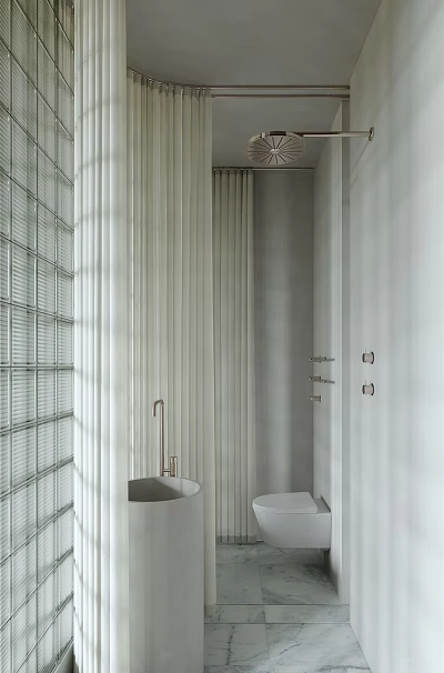 Minimalist White Bathroom Interior With Freestanding Bathtub Toilet And Lattice Wall Design 3d model