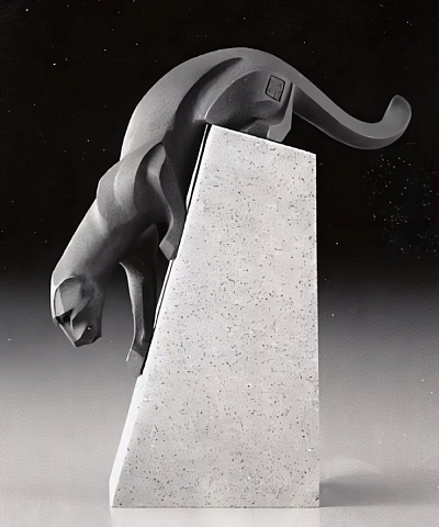 Modern Decorative Ornament Set With Leopard Sculpture And Textured Pedestal For Home Decor 3d model