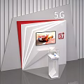 5G Technology Exhibition Booth With Qualcomm Branding Large Screens And Transparent Cases