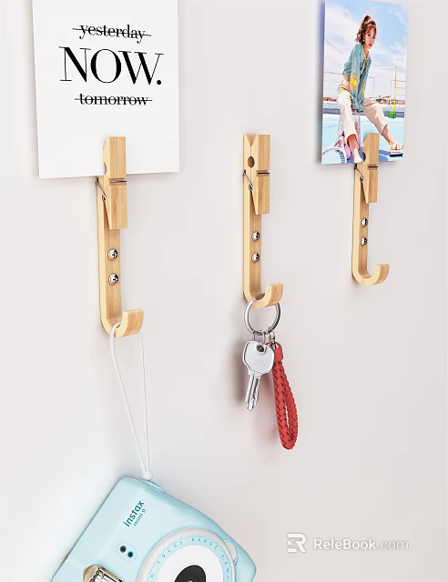 Wall Mounted Wooden Hooks With Key Holder And Photo Clip Functionality 3d model 