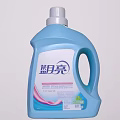 Blue Laundry Detergent Bottle With Handle For Effective Clothes Cleaning Daily Use