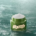 LA MER Moisturizing Cream in Green Jar Premium Skincare Product