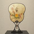 Traditional Style Decorative Ornament Set with Fan Floral and Bird Patterns on Wooden Stand