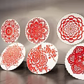Round Red White Decorative Plates With Intricate Floral Patterns For Wall Decor