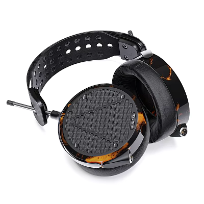 Shure Over Ear Headphones With Textured Earpads And Ventilated Headband Design 3d model