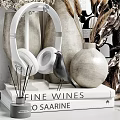 Decorative Ornament Set With Horse Head Sculpture Ceramic Vase Dried Pampas Grass And Headphone Stand