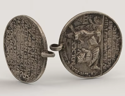 Connected Metal Discs Lifestyle Accessory With Engraved Text And Designs 3d model