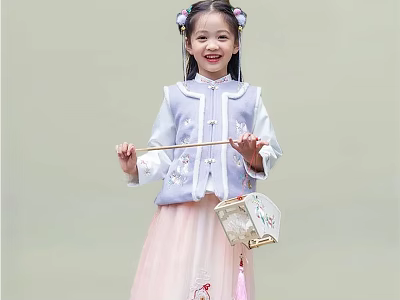 Young Woman In Traditional Chinese Costume Holding Decorative Lantern With Flower Hair Accessories 3d model