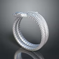 Silver Snake Shaped Bracelet With Scaly Texture And Metallic Design For Fashion