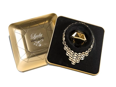 Elegant Salvini Milano Jewelry Box With Golden Case And Intricate Necklace Design 3d model