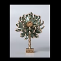 Artistic Flower Shaped Sculpture Carving With Green Gold Petals And Square Base