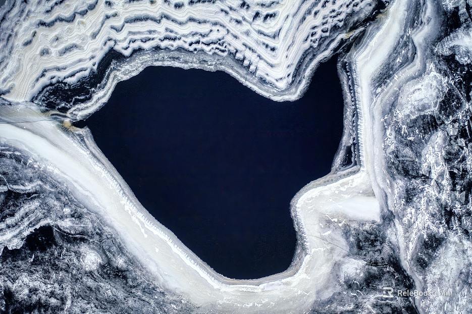 running water pattern marble texture