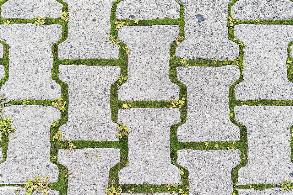 grass-planting brick texture