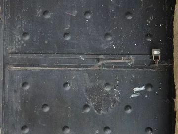 Black Vintage Metal Door Entry Door texture (ID:ffaeh838994)