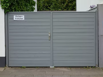 Metal door texture (ID:ffaeg83893)