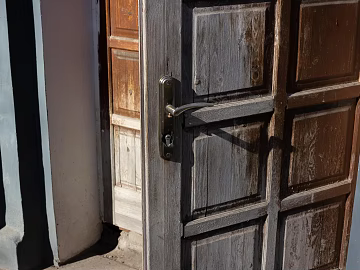 Wooden door texture (ID:ffaeg33747)