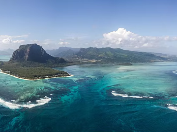 Outdoor Ocean Mountains Blue Sky White Clouds Daytime HDR texture (ID:ffach221274)